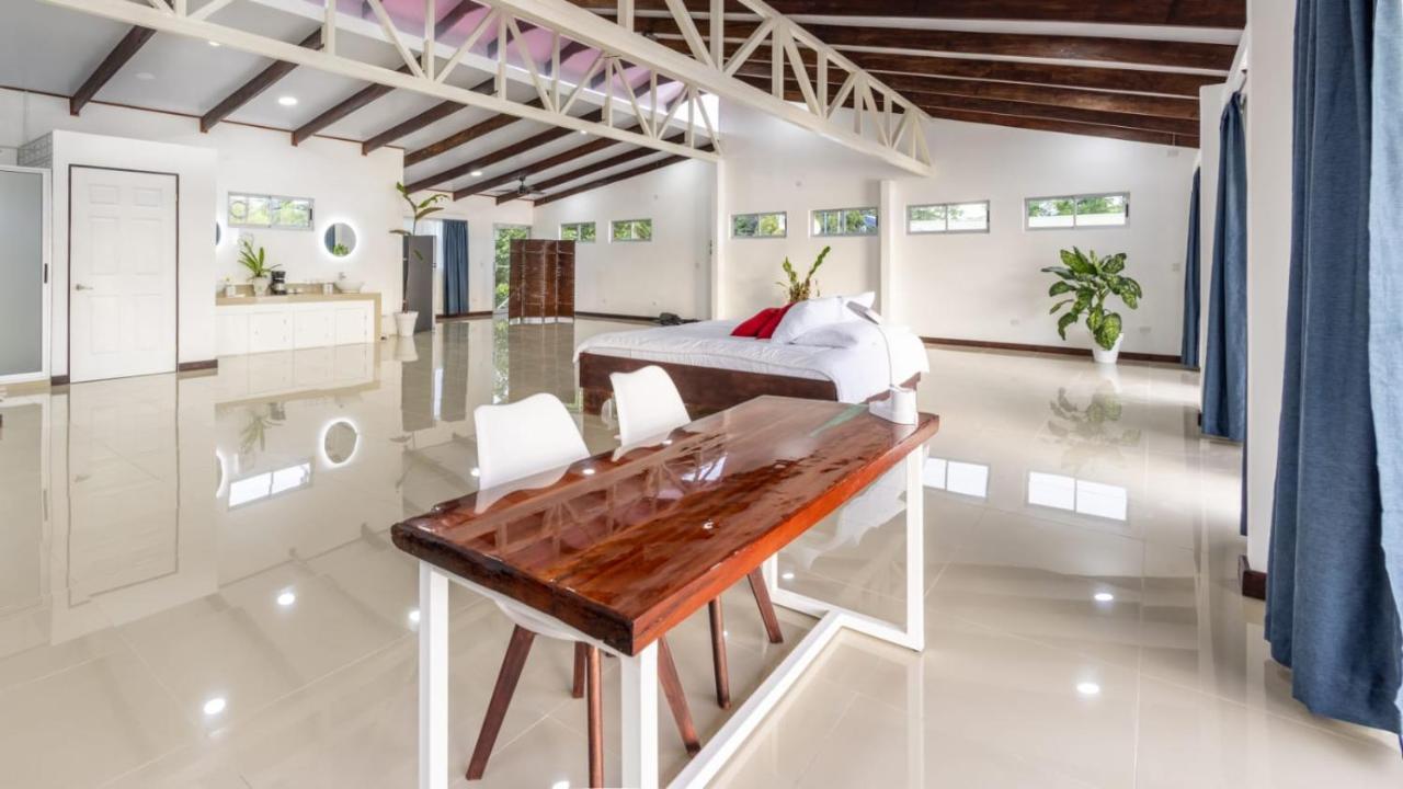 The Babylon Suite Tortuguero Bagian luar foto